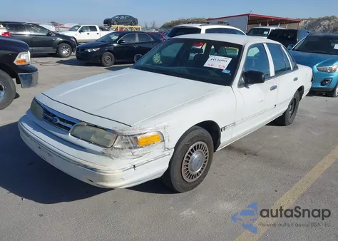 1997 Ford Crown Victoria Police Interceptor из США, поврежденный, VIN 2FALP71W2VX123995